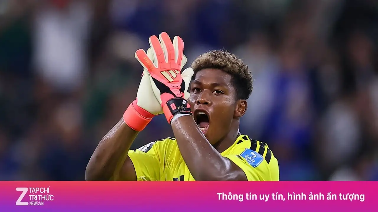 لماذا انضم اللاعب الياباني إلى الدوري الإنجليزي الممتاز بعد كأس العالم؟